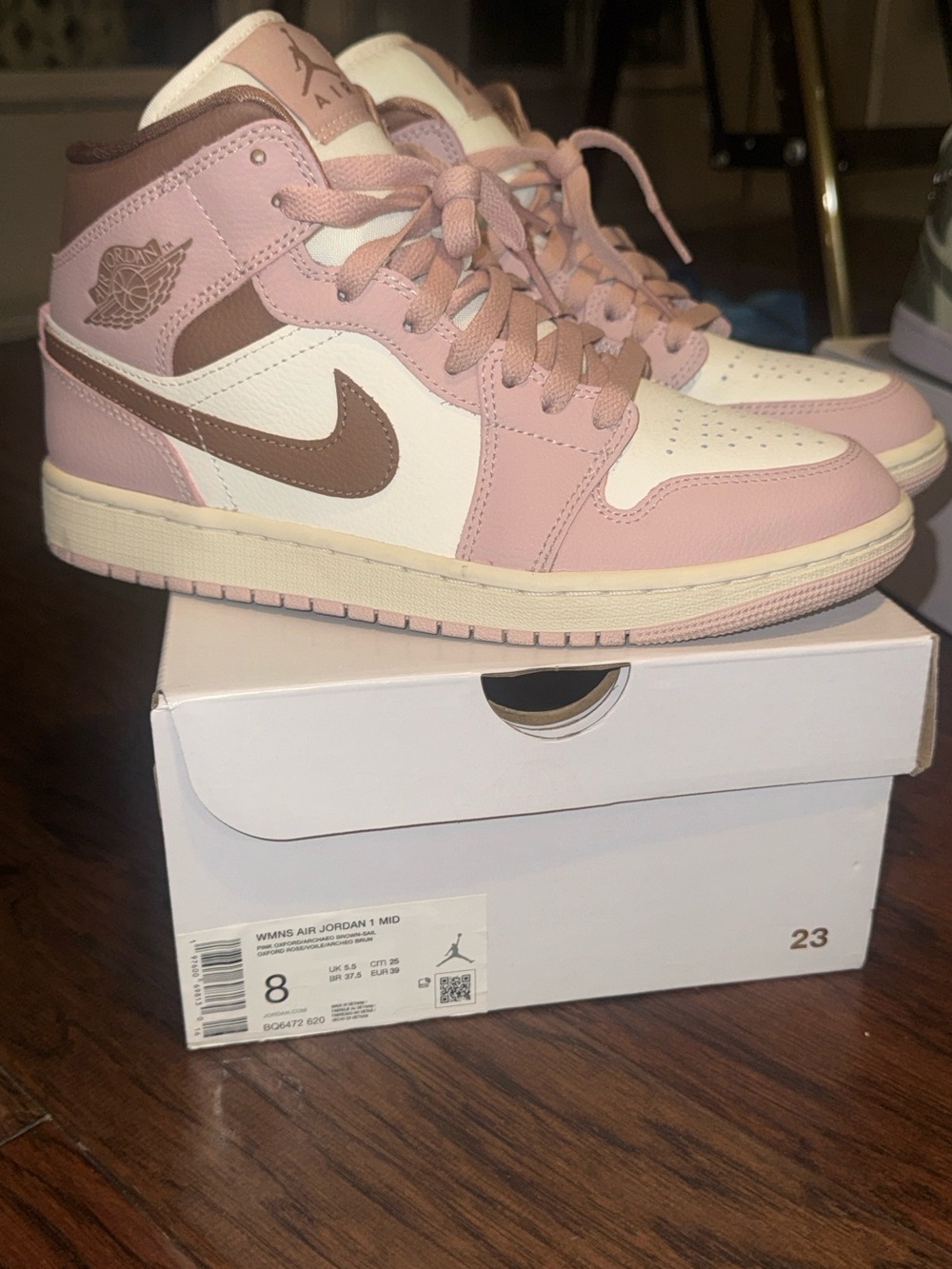 Nike Air Jordan 1 Mid Women’s Pink/Brown Sneakers new with box